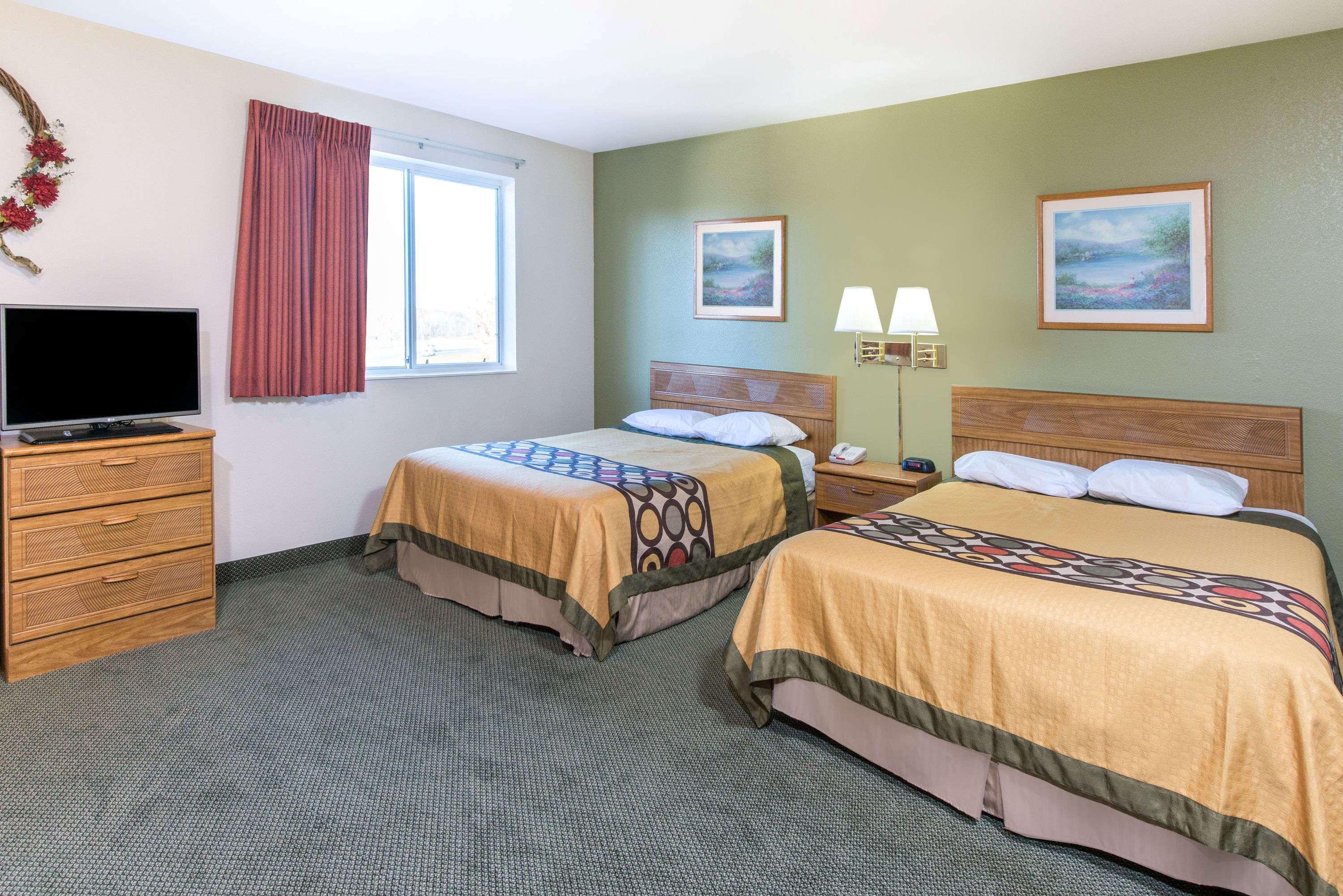 Super 8 By Wyndham West Middlesex/Sharon Area Hotel Ngoại thất bức ảnh