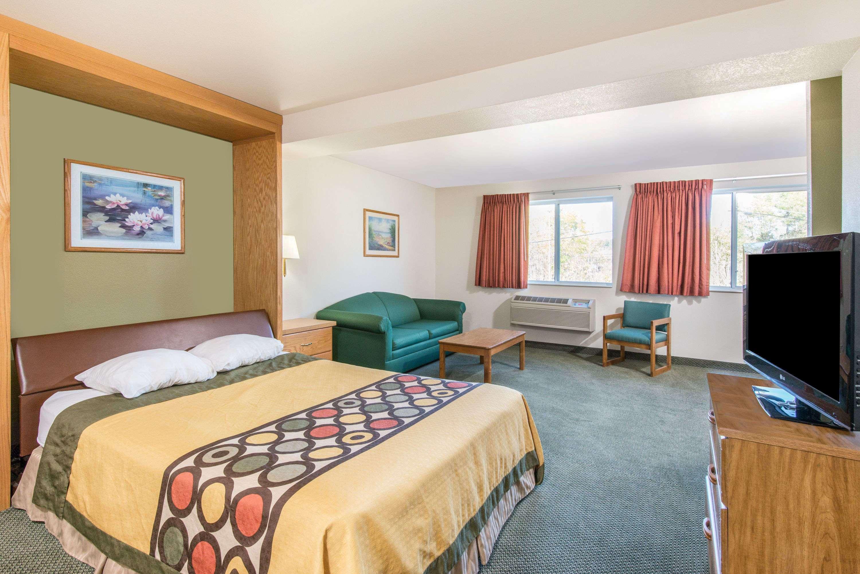 Super 8 By Wyndham West Middlesex/Sharon Area Hotel Ngoại thất bức ảnh